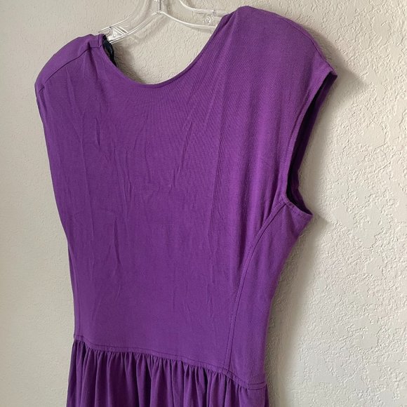 1980s Cap Sleeve Purple Plunge Open Back Dress with Pockets - Picture 2 of 10